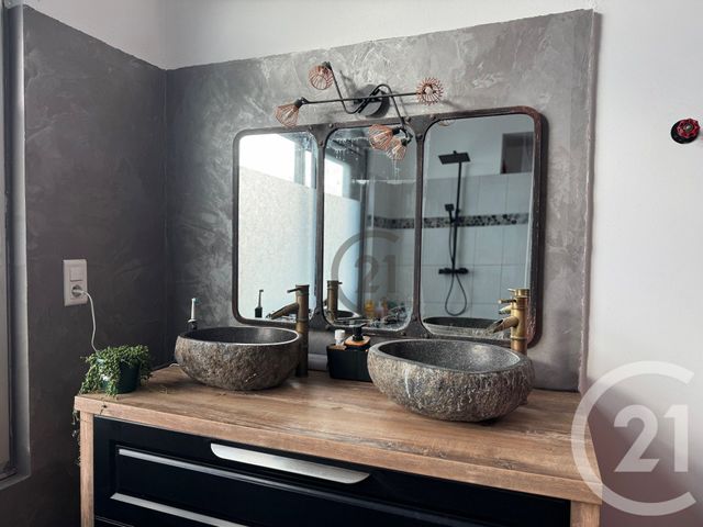 Appartement F5 à vendre - 5 pièces - 160.0 m2 - GUERANDE - 44 - PAYS-DE-LOIRE - Century 21 Les Salines