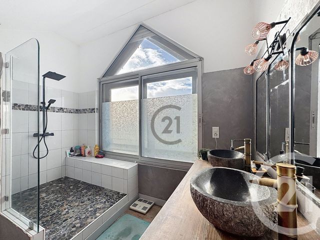 Appartement F5 à vendre - 5 pièces - 160.0 m2 - GUERANDE - 44 - PAYS-DE-LOIRE - Century 21 Les Salines