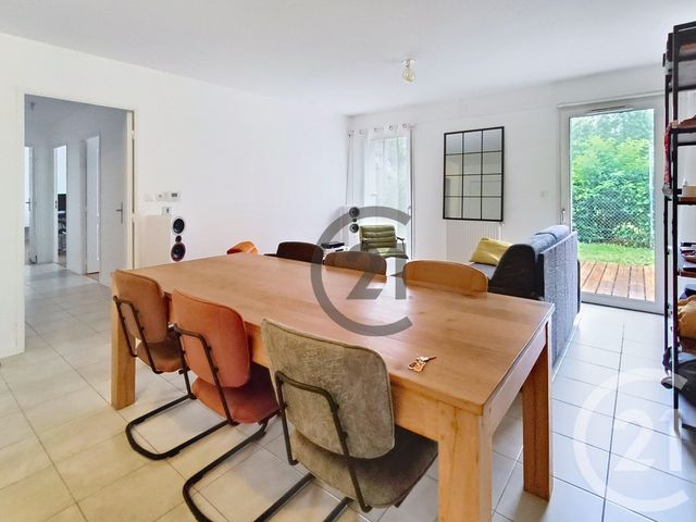 Afficher la photo en grand Appartement T5 à vendre - 5 pièces - 90.0 m2 - GUERANDE - 44 - PAYS-DE-LOIRE - Century 21 Les Salines