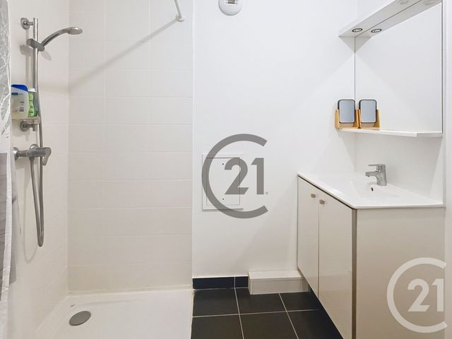 Afficher la photo en grand Appartement T5 à vendre - 5 pièces - 90.0 m2 - GUERANDE - 44 - PAYS-DE-LOIRE - Century 21 Les Salines