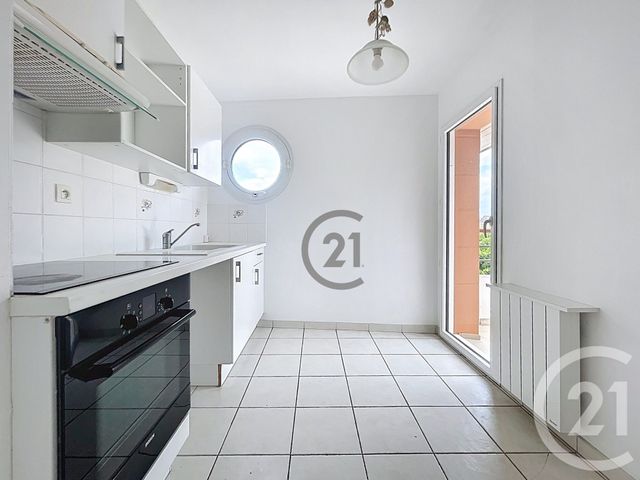 Afficher la photo en grand Appartement F4 à vendre - 4 pièces - 80.0 m2 - GUERANDE - 44 - PAYS-DE-LOIRE - Century 21 Les Salines