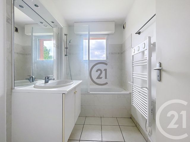 Afficher la photo en grand Appartement F4 à vendre - 4 pièces - 80.0 m2 - GUERANDE - 44 - PAYS-DE-LOIRE - Century 21 Les Salines