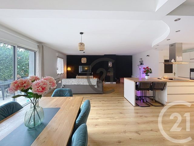 Maison à vendre ST LYPHARD