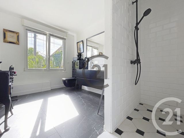 maison à vendre - 7 pièces - 176.51 m2 - GUERANDE - 44 - PAYS-DE-LOIRE - Century 21 Les Salines