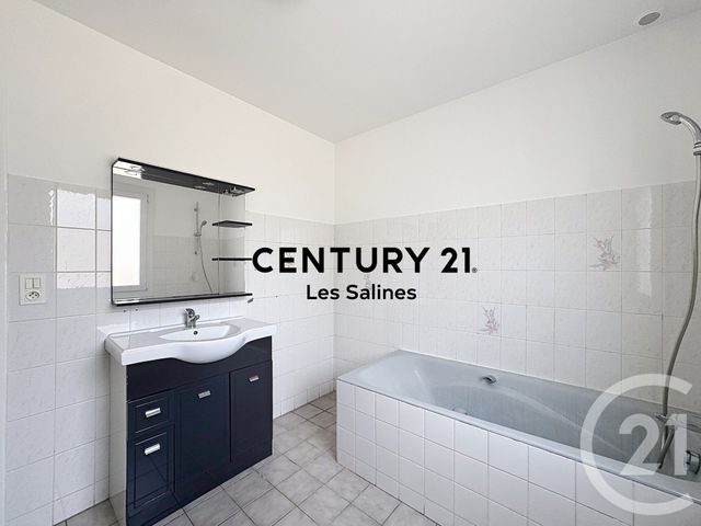 maison à louer - 6 pièces - 142.63 m2 - GUERANDE - 44 - PAYS-DE-LOIRE - Century 21 Les Salines