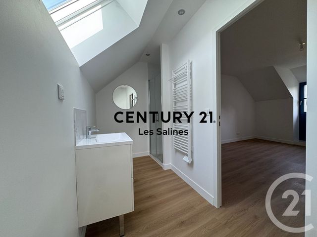 maison à vendre - 6 pièces - 135.0 m2 - GUERANDE - 44 - PAYS-DE-LOIRE - Century 21 Les Salines