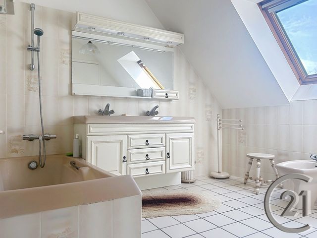 maison à vendre - 6 pièces - 117.0 m2 - GUERANDE - 44 - PAYS-DE-LOIRE - Century 21 Les Salines