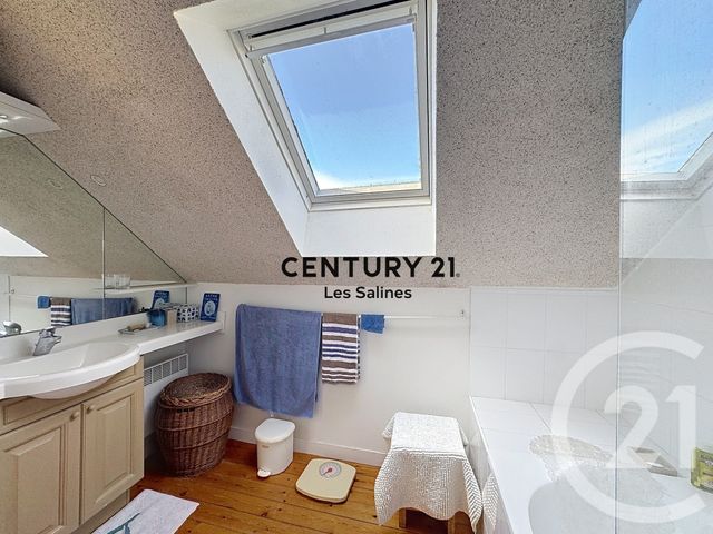 maison à vendre - 6 pièces - 160.0 m2 - GUERANDE - 44 - PAYS-DE-LOIRE - Century 21 Les Salines