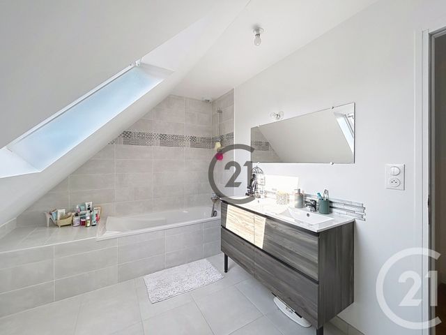 maison à louer - 5 pièces - 93.0 m2 - NIVILLAC - 56 - BRETAGNE - Century 21 Les Salines