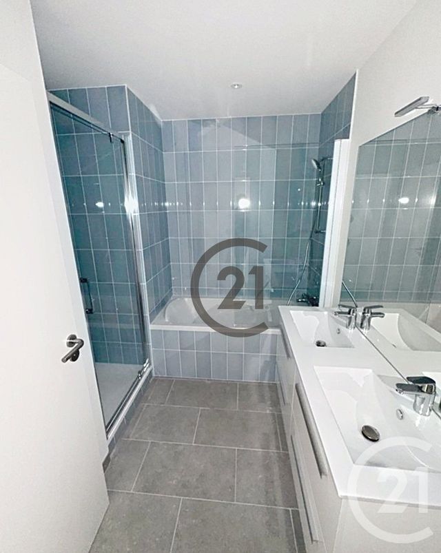 Appartement à louer - 3 pièces - 79.29 m2 - GUERANDE - 44 - PAYS-DE-LOIRE - Century 21 Les Salines
