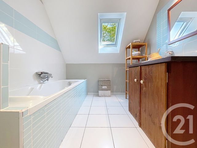 maison à vendre - 7 pièces - 147.79 m2 - GUERANDE - 44 - PAYS-DE-LOIRE - Century 21 Les Salines