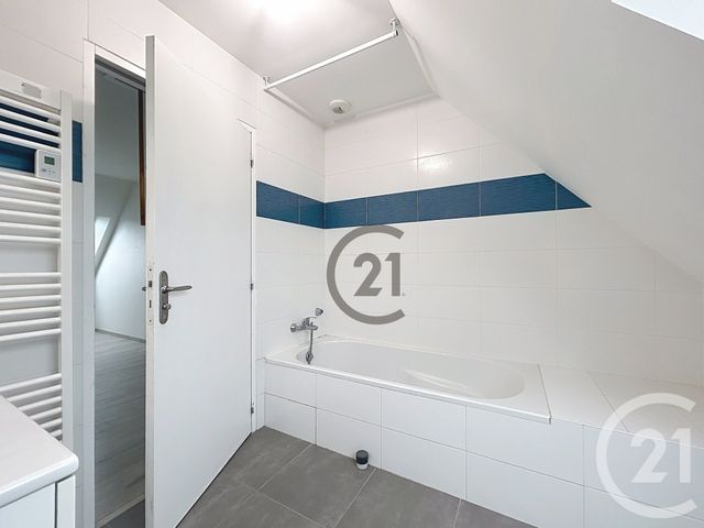 maison à louer - 5 pièces - 139.55 m2 - GUERANDE - 44 - PAYS-DE-LOIRE - Century 21 Les Salines